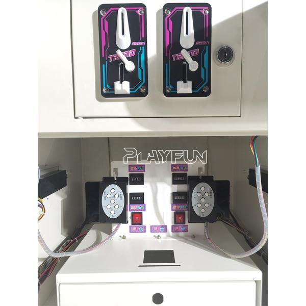 Playfun 2023 Latest Prize Coin Flash Vending Machine 2 Players Clip Gift Stickers Game Machine Chasing Boy Kids Playmachine