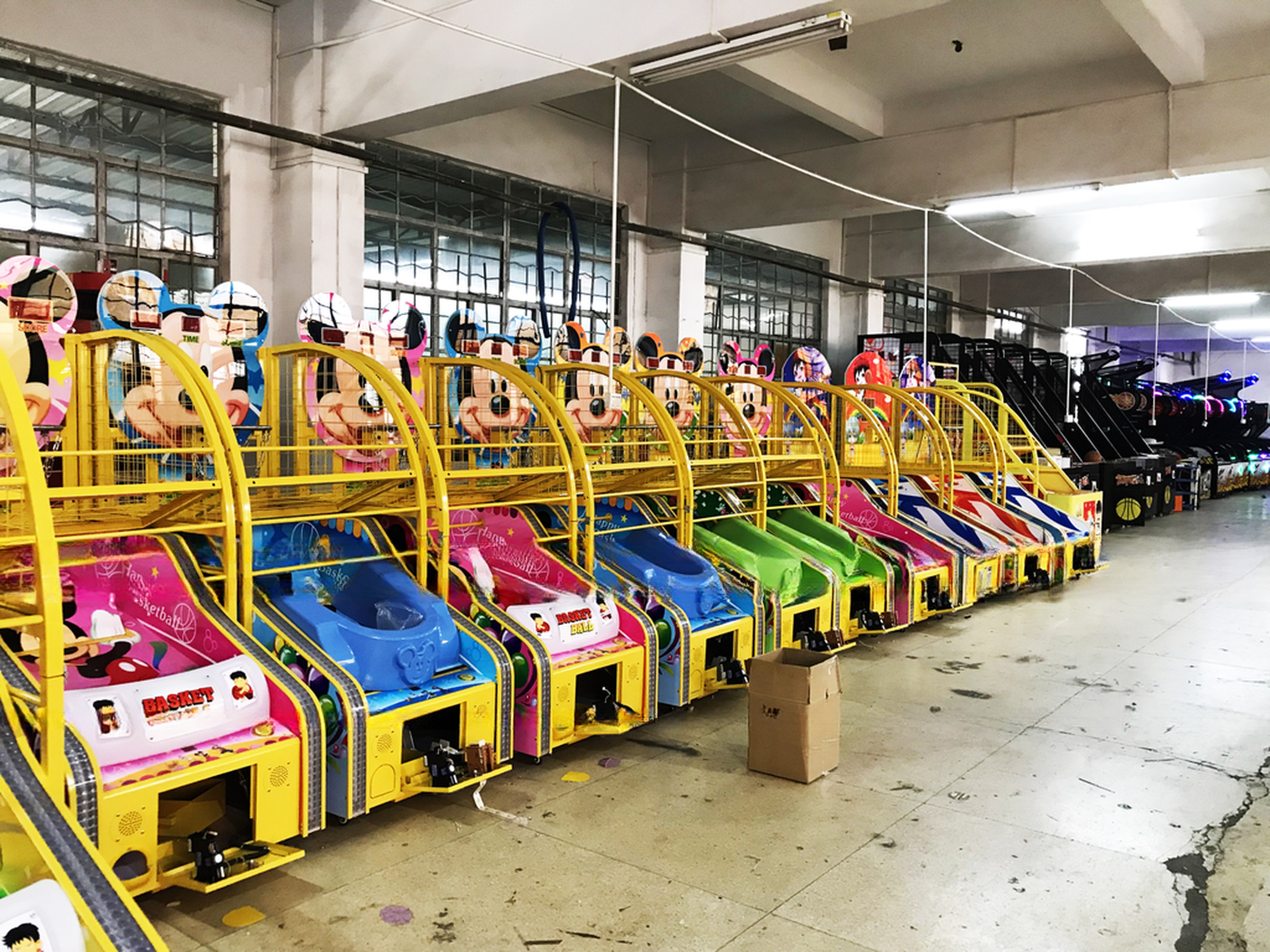 Dreamland Coin Operated Electronic Basketball Game Machine Street Basketball Machine