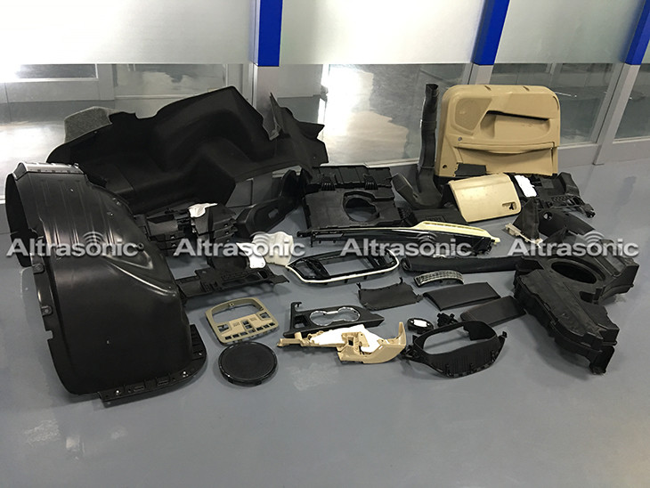 Tailor Made 35Khz Ultrasonic Systems Ultrasonic Riveting Welding Machine for Automobile