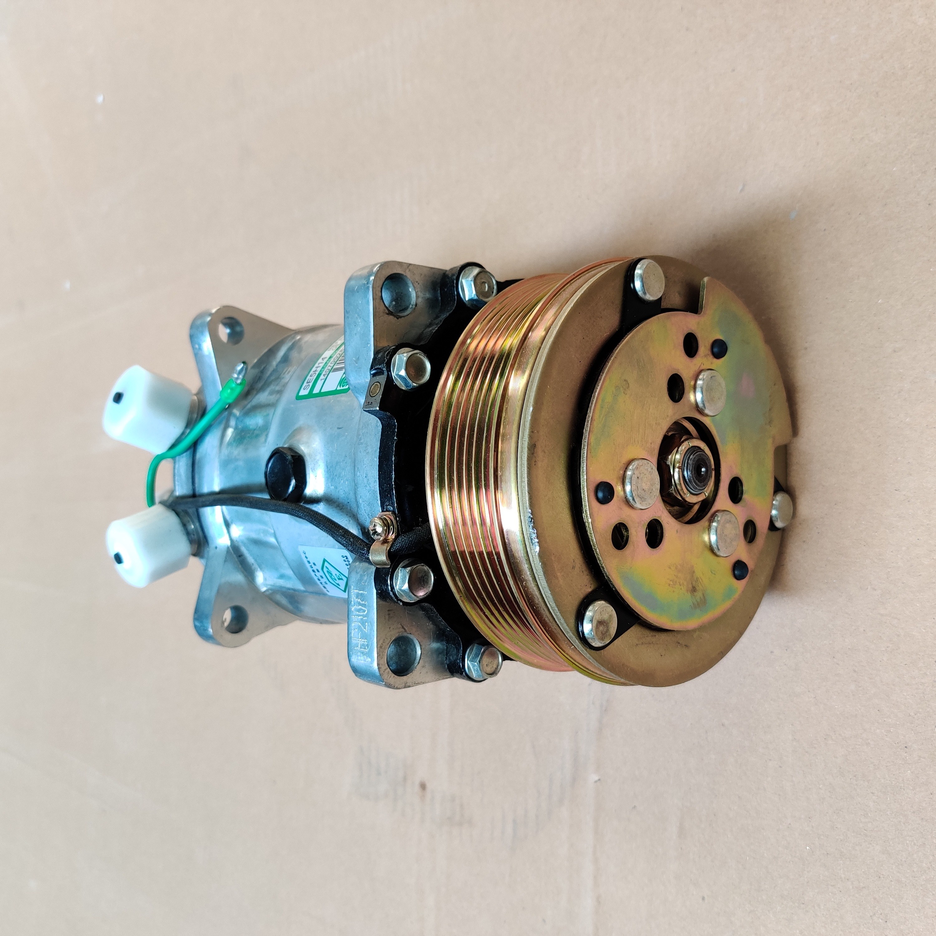 Truck Cooling System Air Conditioning Compressor