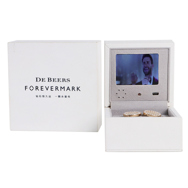 ODM USB LCD Ring Video Gift Box 2.4 inch Autoplaying For Girlfriend and Wife