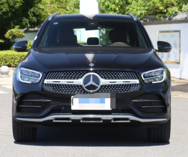 Mercedes-Benz restyled 2 GLC 260L 4MATIC luxury version 5 Door 5 seats Medium SUV