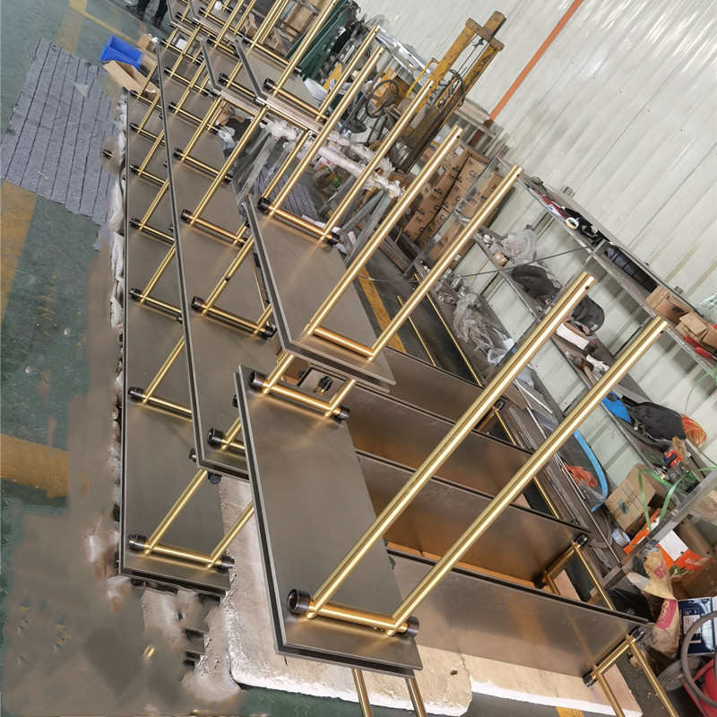 Clothing Shop Gold Stainless Steel Floor Stand High End Store Clothes Display Shelves