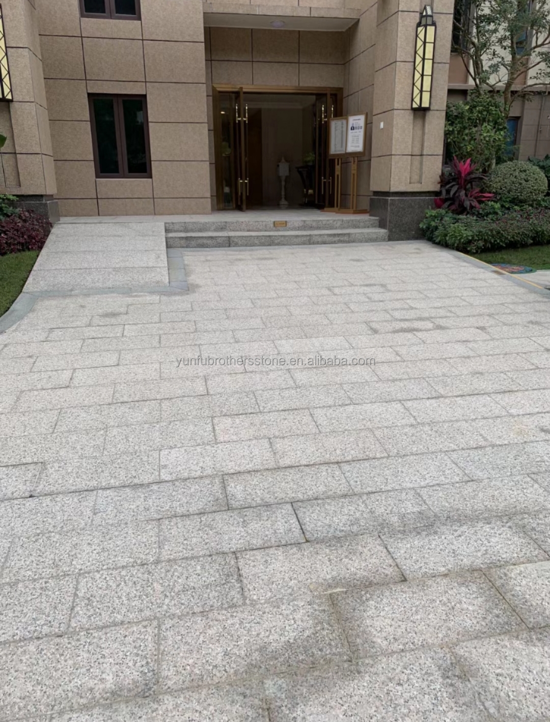 Polished Large 60*60 Granite Blocks for Natural Cut-to-Size Raw Stone in Modern Design