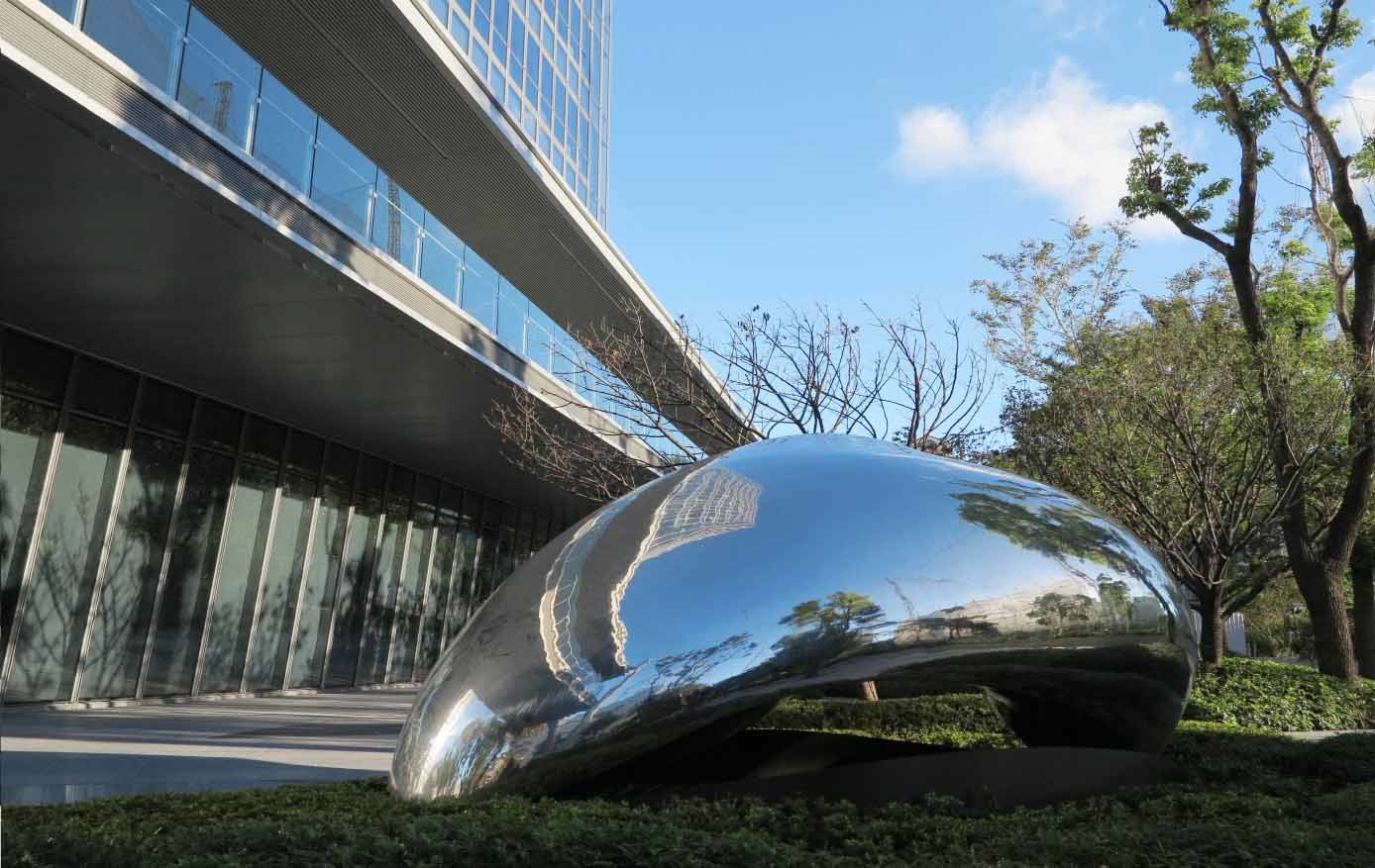 Stainless Steel Contemporary Garden Statues Abstract Style Mirror Polished