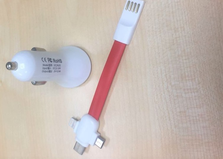 High Current Lightning Cable Car Charger Short Protection For Driving Recorder