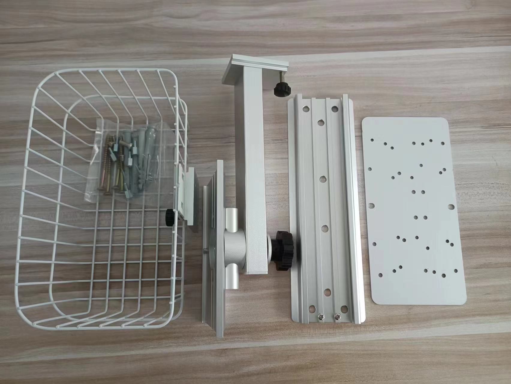 Wall mount patient monitoring supporting bracket for Mindary