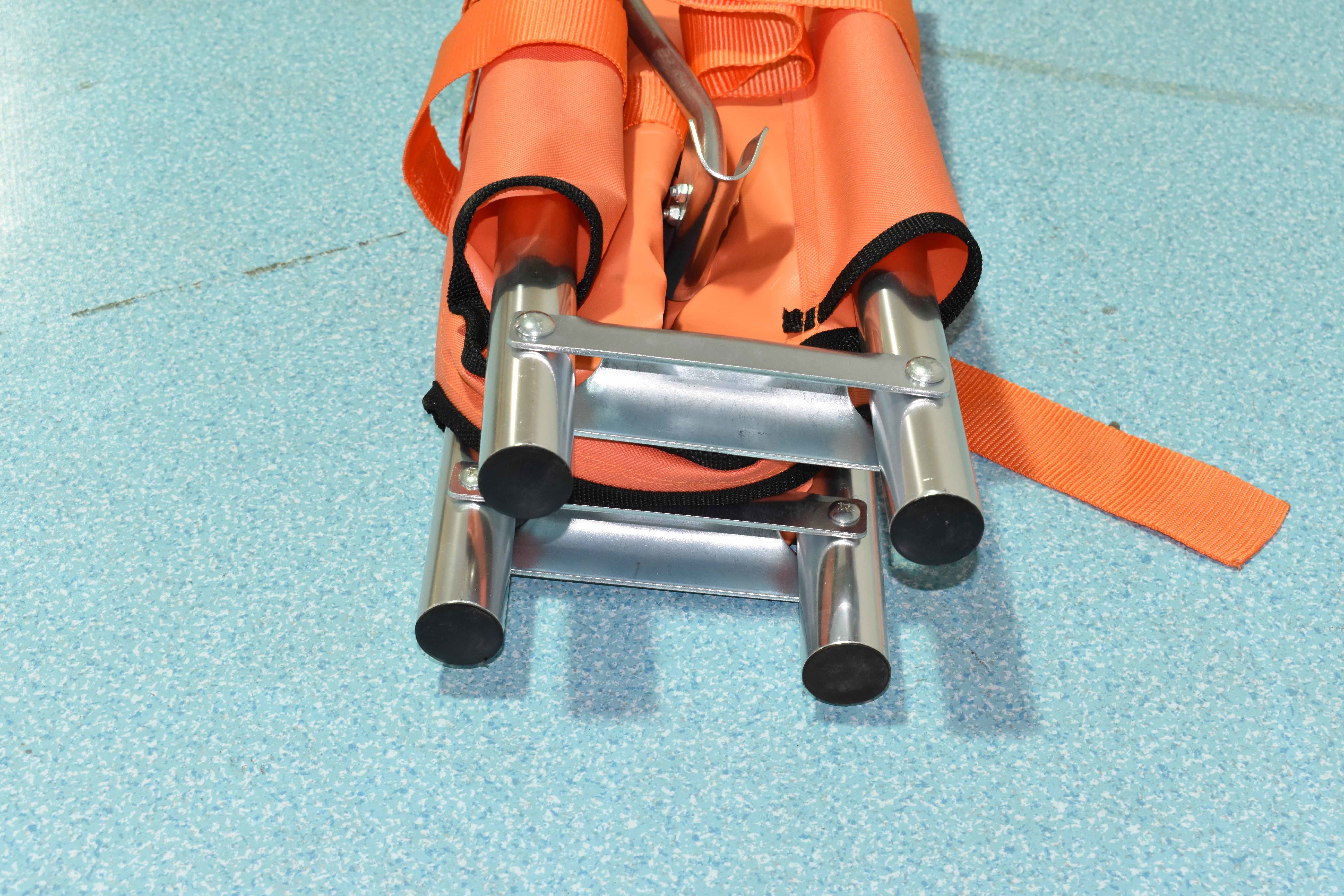 104 X 17 X 9 Cm Folding Medical Stretcher Hospital Transport Aluminum Alloy
