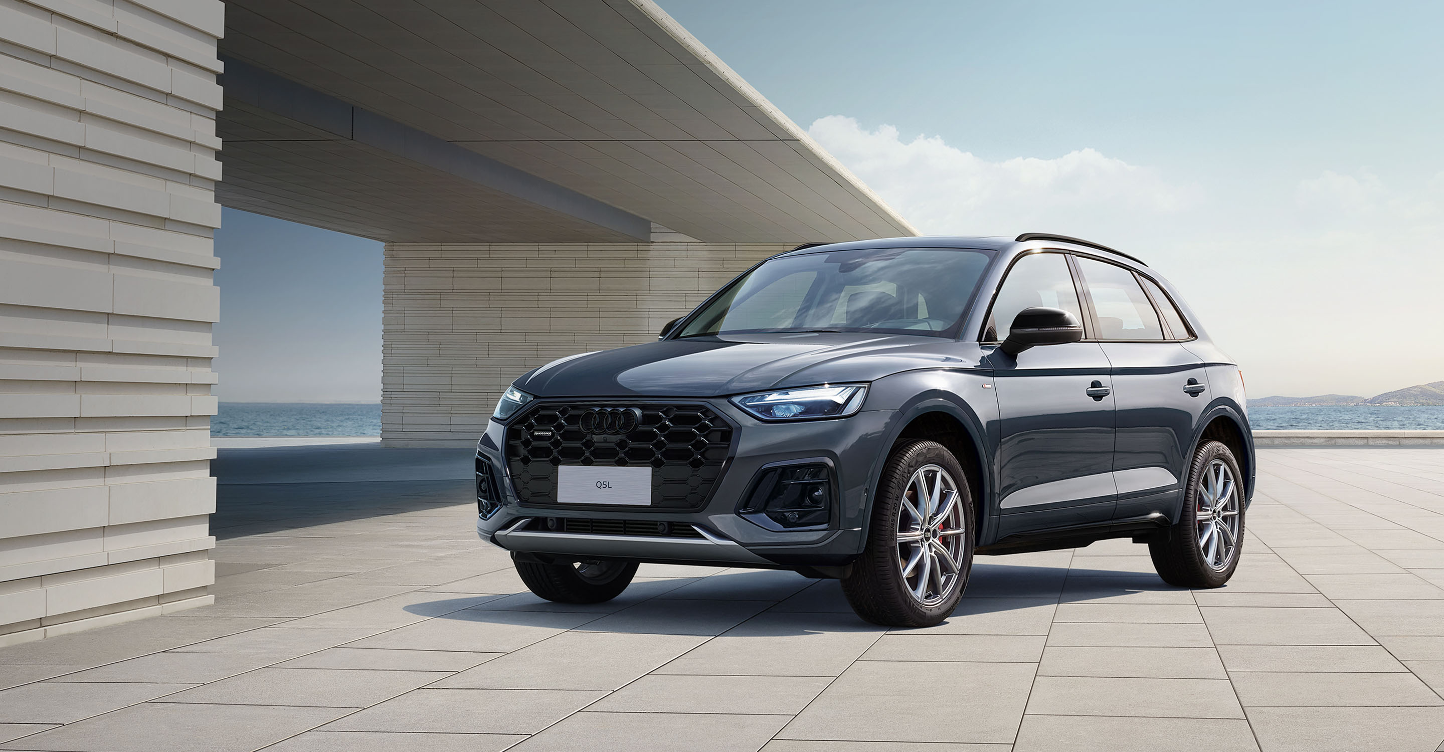 2024 Luxurious and Elegant Style Car Tanker SUV Q5L 40T for Audi 0km Used Cars