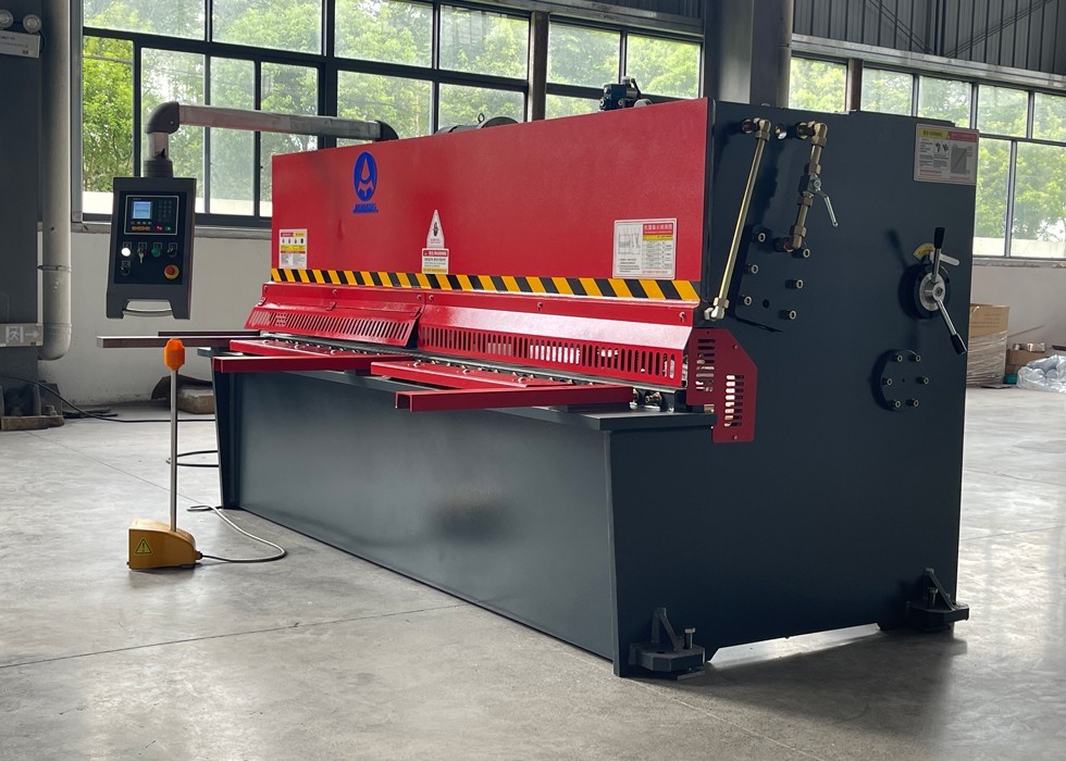 QC11K-4*3200 4mm Thickness E21 Controller Swing Beam Hydraulic Metal Sheet Cutting Machine