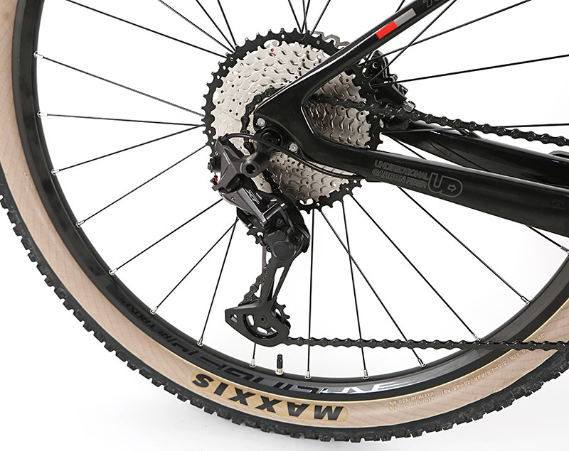 29 Inch Carbon Fiber MTB Bike Bicycle SHIMANO XT 24S Hydraulic Brake
