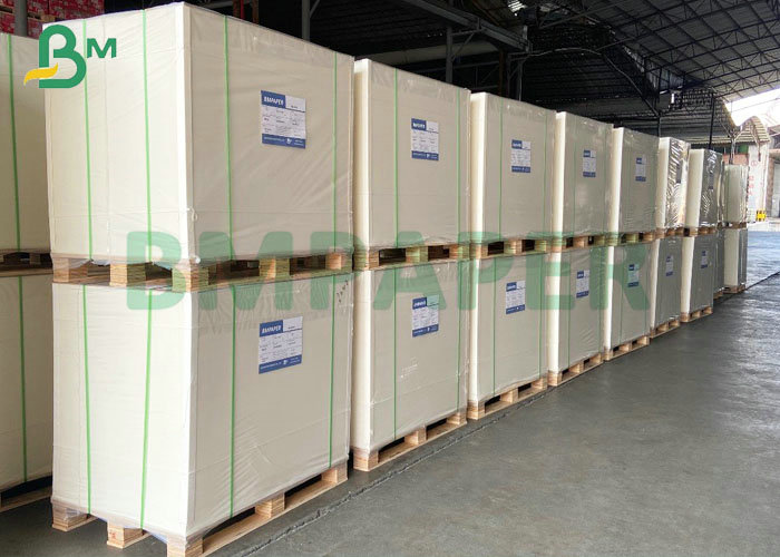 Folding Resistant 365gsm GC2 Board High Pulp For High End Packing Box