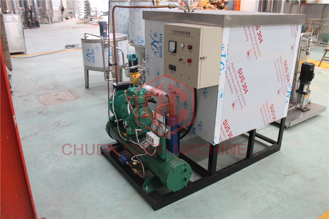 1 Liter Cold Drink Manufacturing Machine Small Scale Water Bottling Equipment