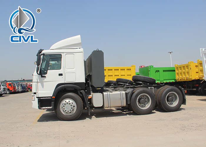 Single sleeper Tractor Truck SINOTRUK HOWO LHD 6X4 Euro2 336HP ZZ4257N3241