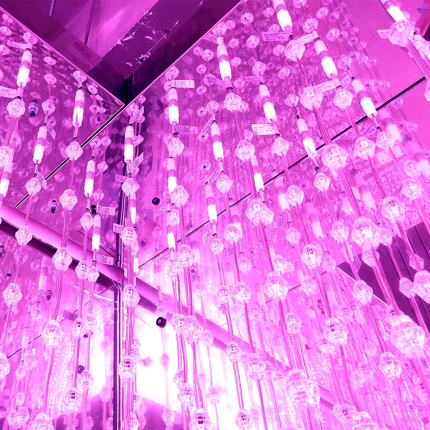 SPI Control Diamond 3D Pixel Light Hanging 6000K for KTV Bar Decoration Lights