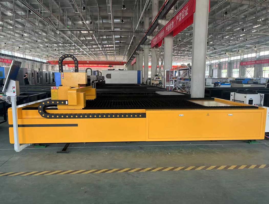 Manufacturers 1000W 1500W 2000W 3000W Ss CS CNC Metal Fiber Laser Cutting Machine For Metal Sheet
