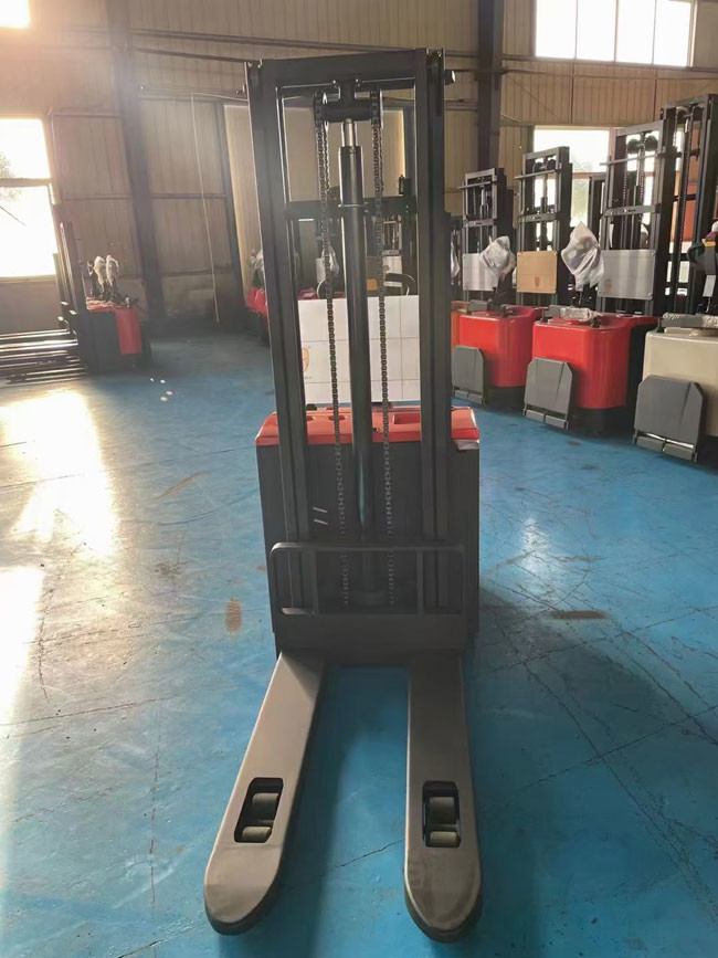 DC Drive Power Electric Pallet Jack Stacker For Narrow Site