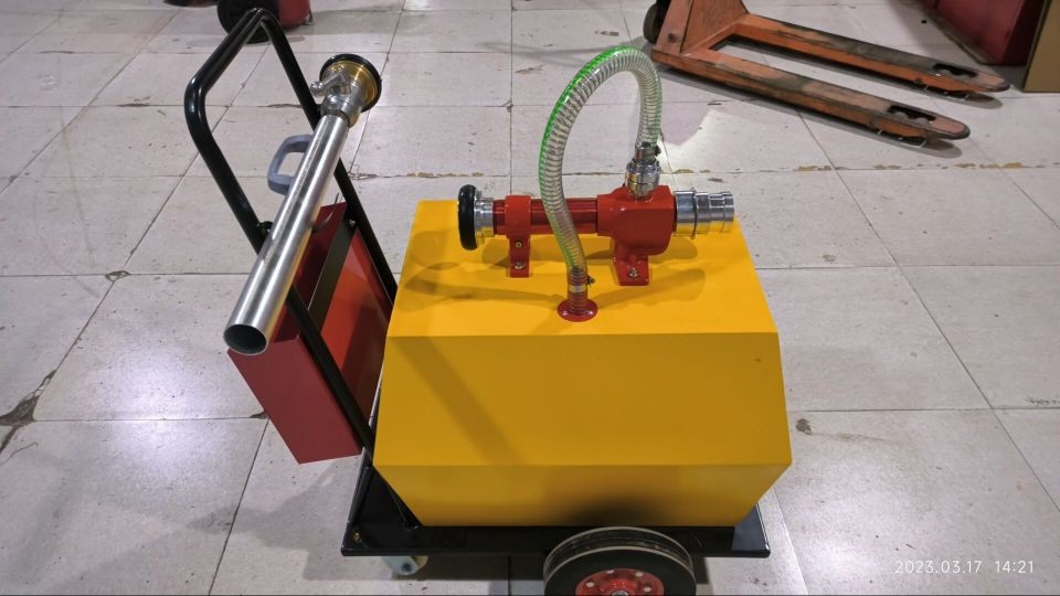 Yellow Mobile Foam Unit Cart Foam Proportioning 130L Foam Tank