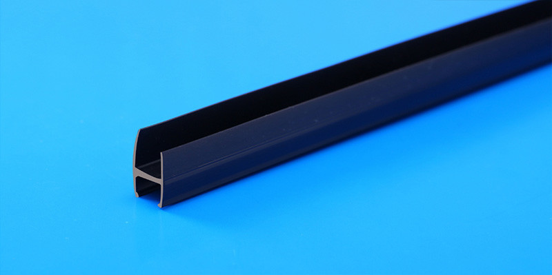 Surface Smooth Shower Screen Seal Strip Erosion Resistant Easy Installation