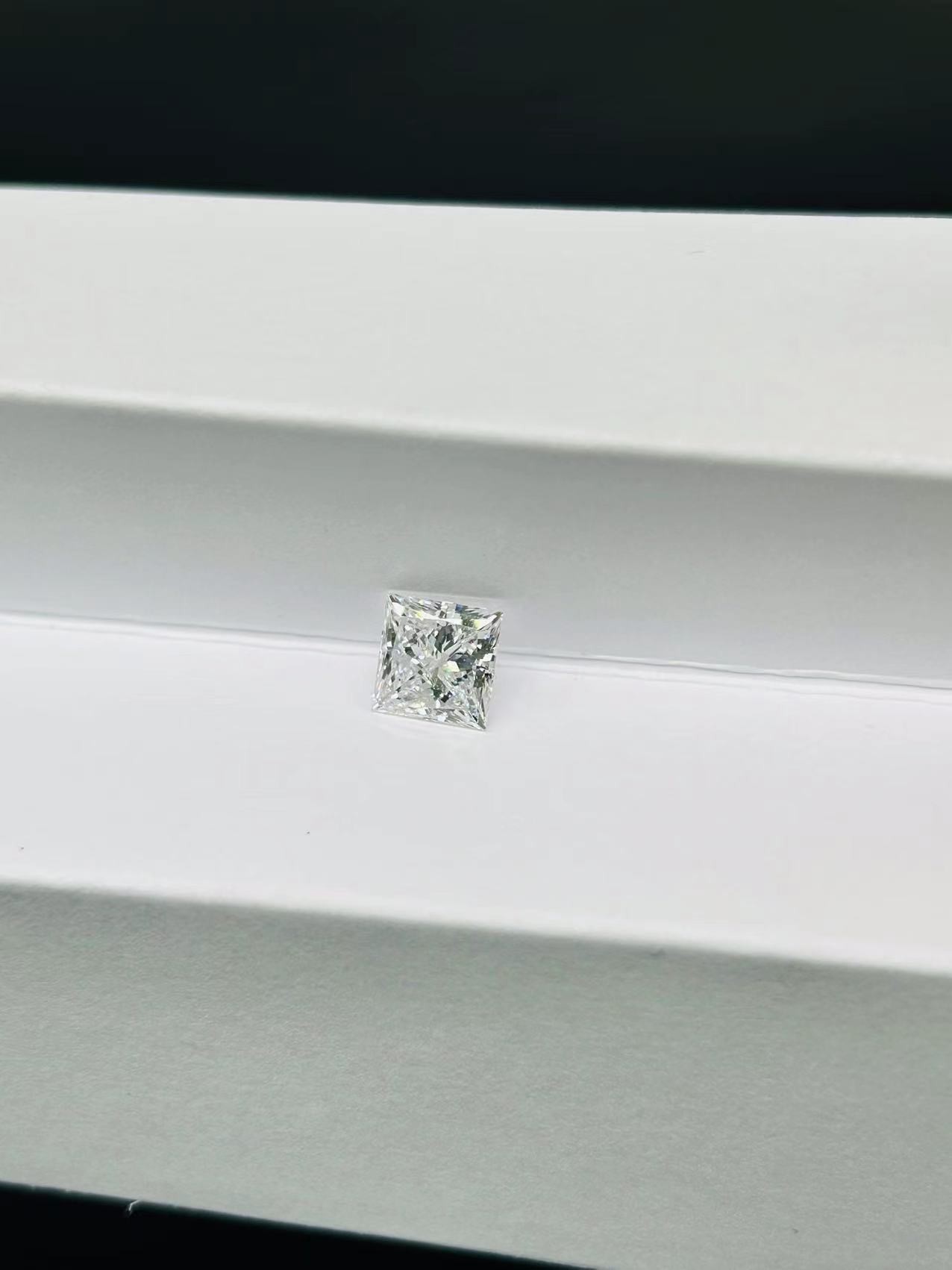 1-1.99Carat Colorless Loose Princess Cut Lab Grown Diamond Studs