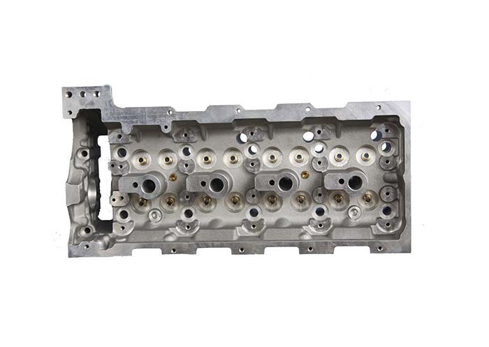 Auto Parts Cylinder Head 908572AMC For Mercedes Bens 6110106620 6110106720