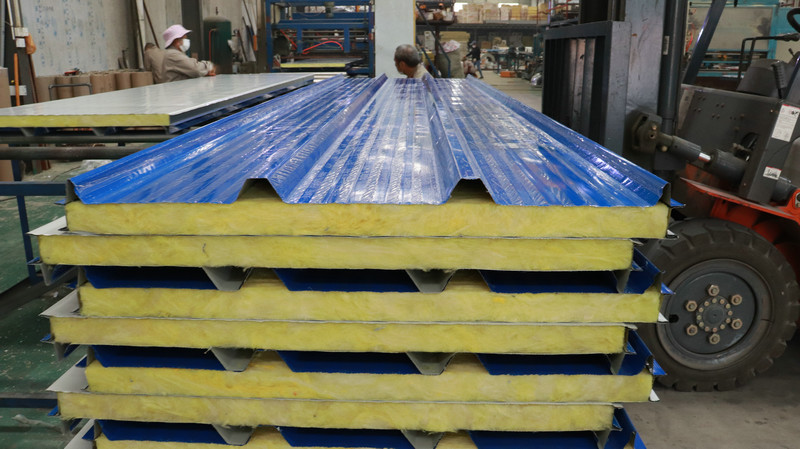 Prefab House 100mm Fireproof Glass Wool Sandwich Panel