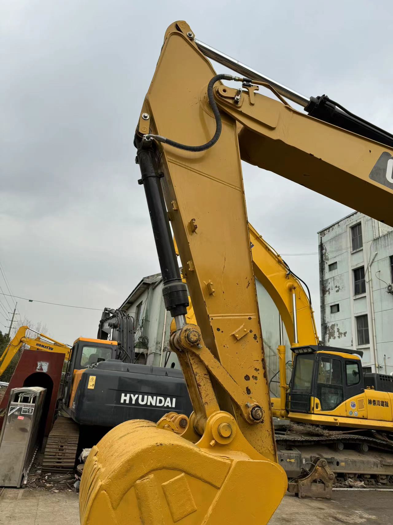 Hot sale Used CAT 320GC Mini Excavator Japan Caterpillar 320 320d2 320c 320d Hydraulic Excavator