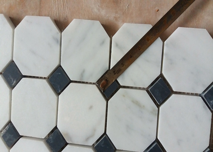 White Carrara Octagon Natural Stone Mosaic Tile 2" X 2" High Density , Low Water Absorption