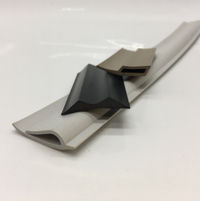 Terrazzo Vinyl Flooring Plastic Capping Strips with 0.187'' to 0.75'' Thickness