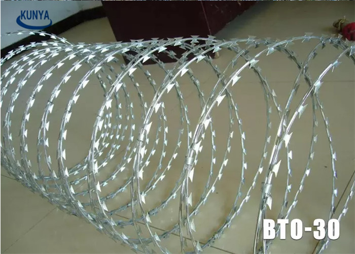 1.4mm Hot Dipped Single Razor Barbed Wire Blade Fencing Bto-22