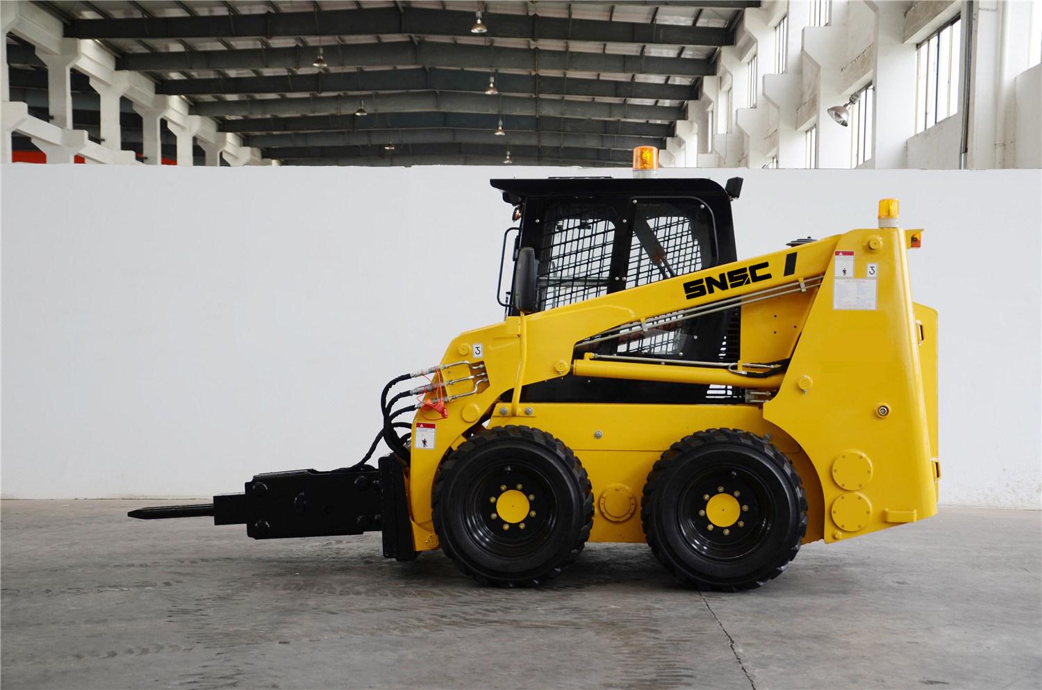 CE EPA Agriculture Construction Machine Mini Skid Steer Front Loader Kohler 37 KW Engine