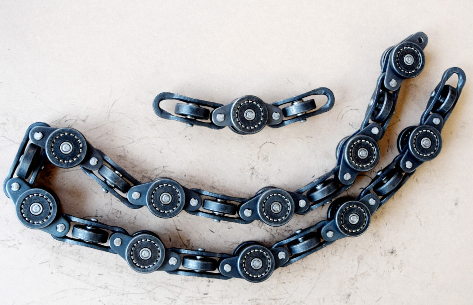 Carbon Steel A3 Steel Overhead Conveyor Chain UH-5075-HA Heat Resistant 220V 380V