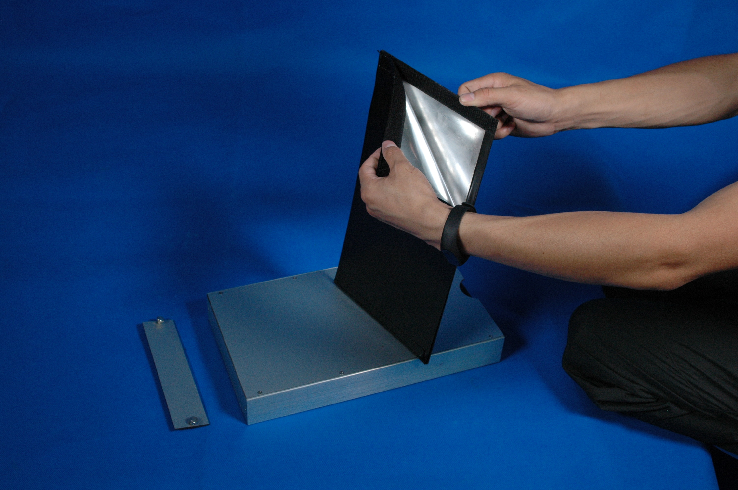 G013 BTZB-I Dust footprint protecting box