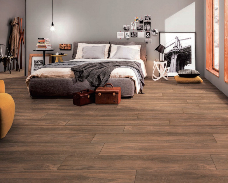 20cm Width Mildewproof Wooden Porcelain Tiles Dark Brown Ceramic 0.95cm
