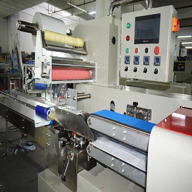 Customized PLC Controlled Automatic Shrink Wrap Tunnel Machine For Long Hardware Tubes