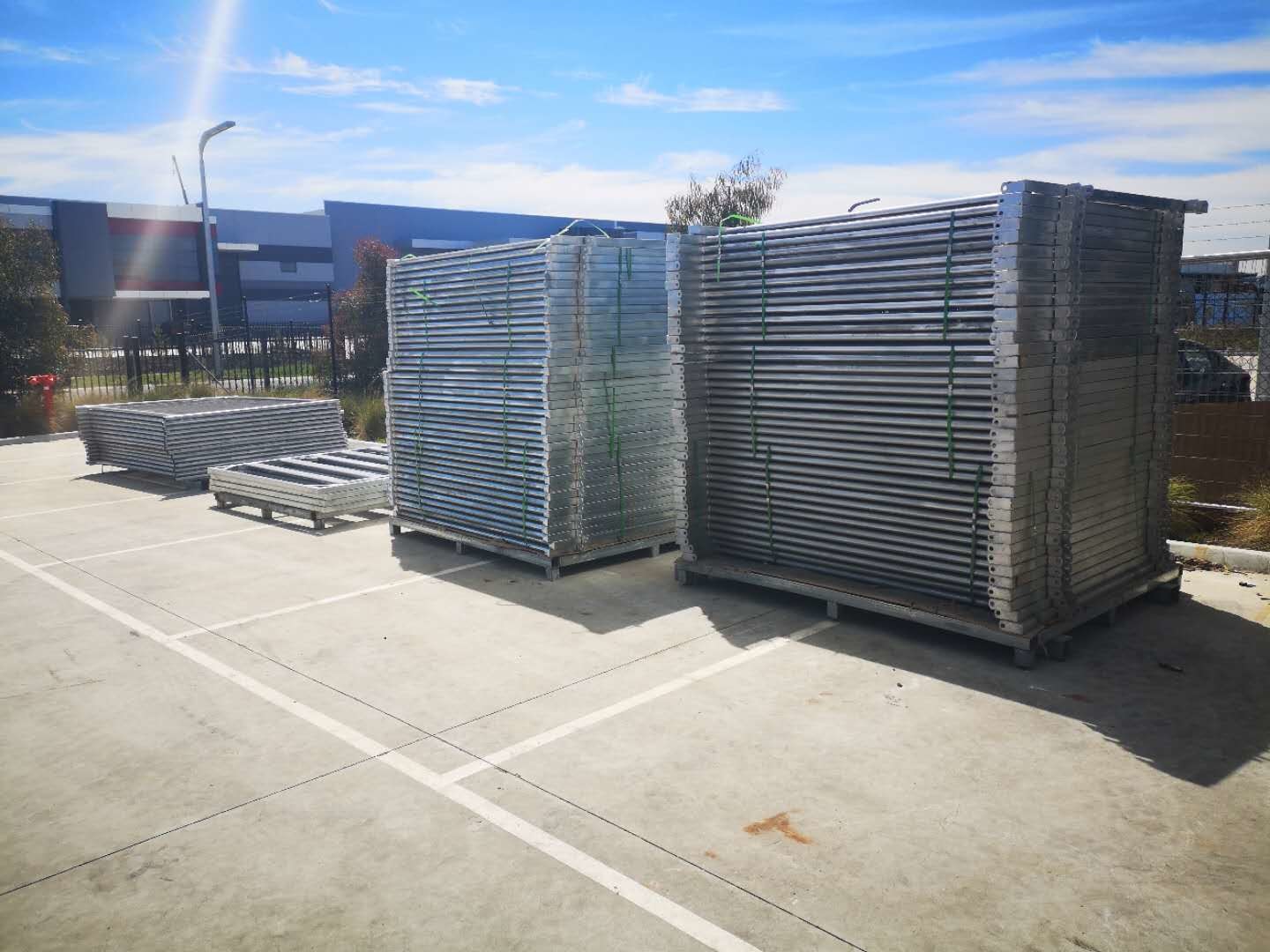 Metal Sqaure Pipe 1.5x2.1m Heavy Duty Cattle Panel For Farm