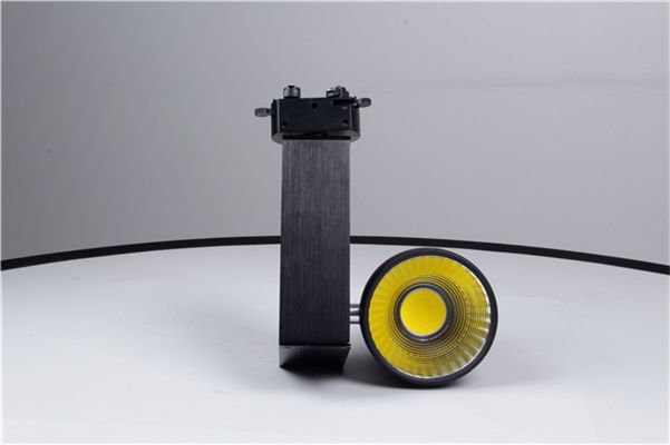 fashionalbe design 30w led track lighting with CE&ROHS