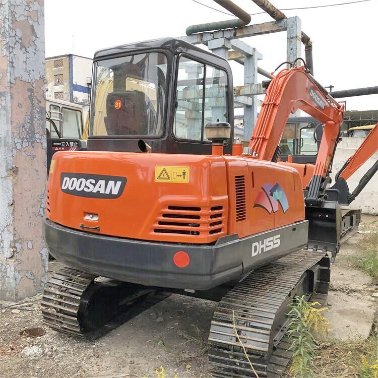 2017 Doosan DH55 Excavator 5 Ton Suitable for Various Earth-moving Tasks