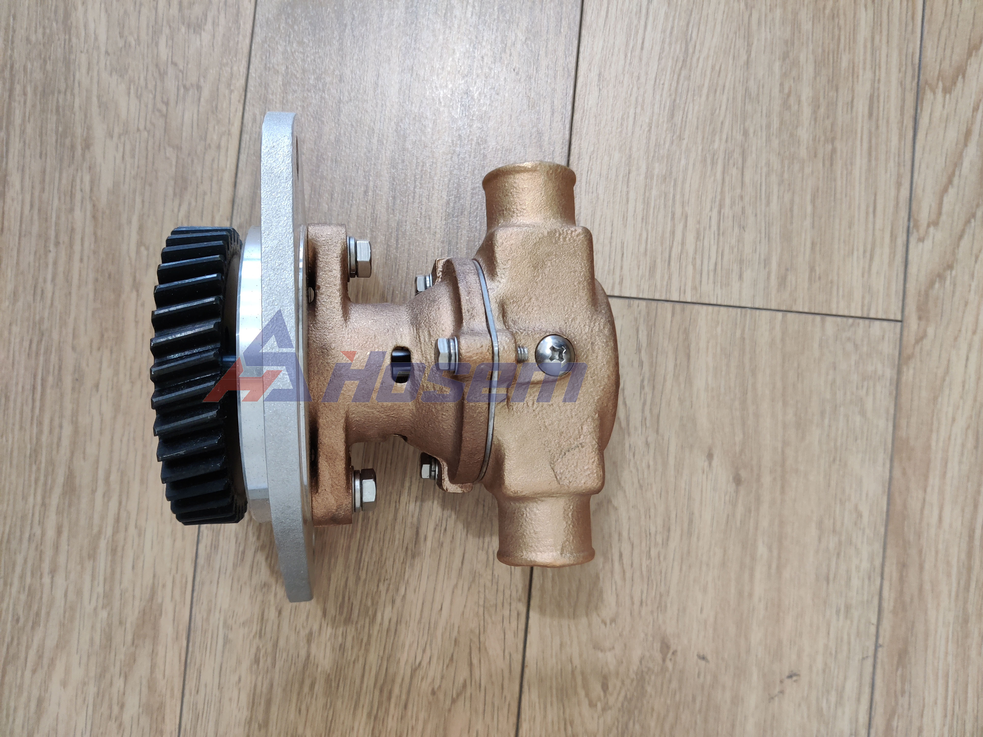 Marine Cummins Sea Water Pump 3907458 , 3912019 , 4BT3.9 Marine Cummins Water Pump