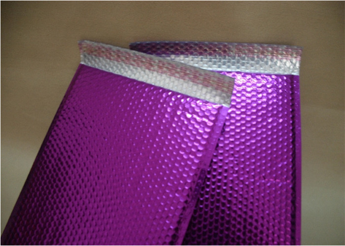 Waterproof Pink Metallic Bubble Mailers Large Volume Puncture Resistant