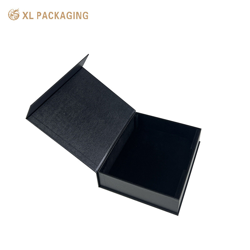Cardboard Paper Magnetic Closure Box Gift Box Wig Custom Logo Gold Foil Stamping