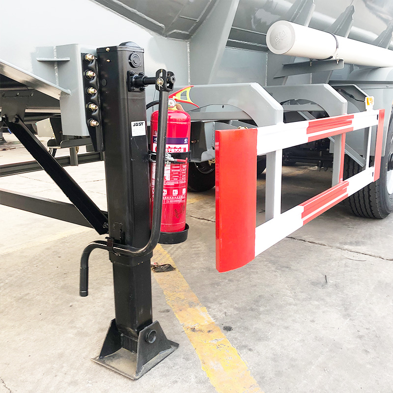 2/3 Axle 30000L Tanker Semi Trailer Carbon Steel/Stainless Steel/Aluminum Alloy For Oil/Fuel/Diesel/Gasoline/Crude/Water/Milk Customized