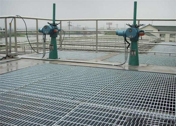 25x5 Galvanized Walkway Grating / 75mm Pitch Bearing Bar Grating
