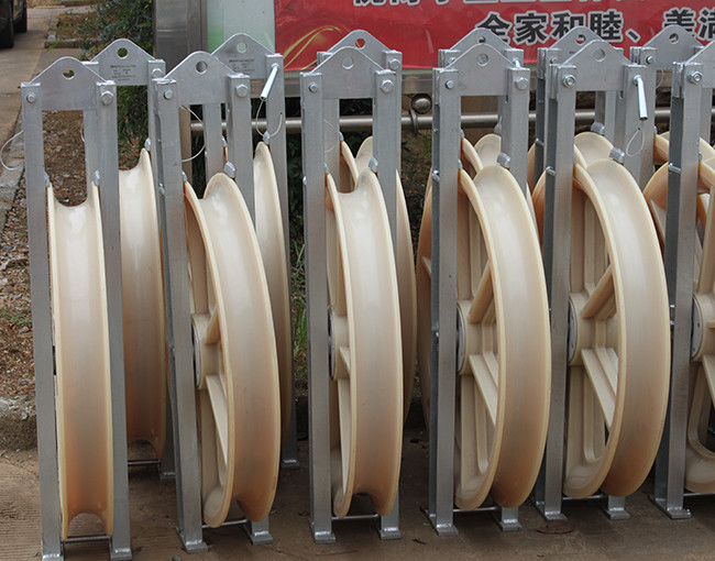 Durable Bundled Conductor Pulley Stringing Equipment Large Diameter Wheels