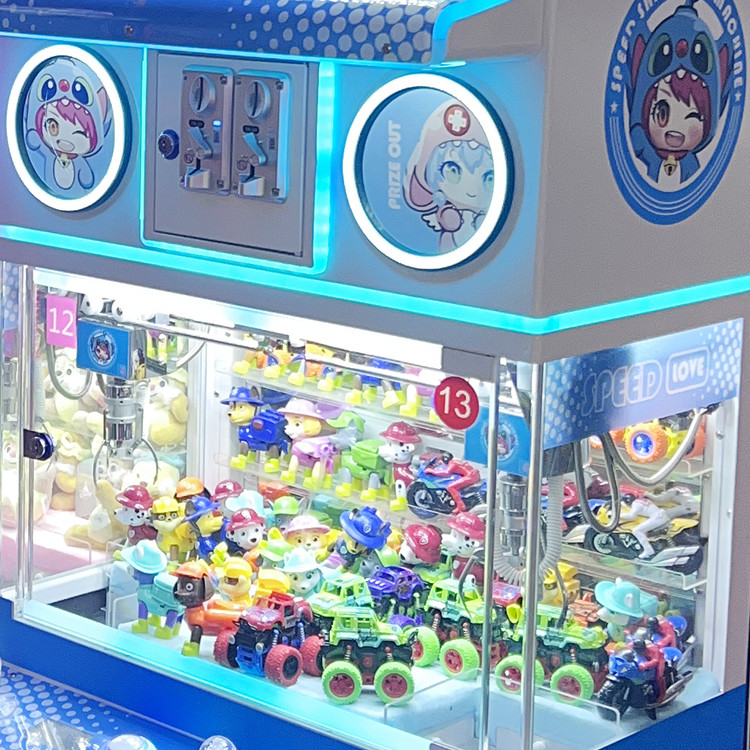 Children's 2-Person Mini Claw Machine Coin-Operated Arcade Game for Boutique Gift City