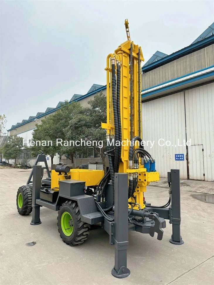 Four Wheel Trailer Mounted Borehole Drilling Machine 220m Depth 65KW Engine