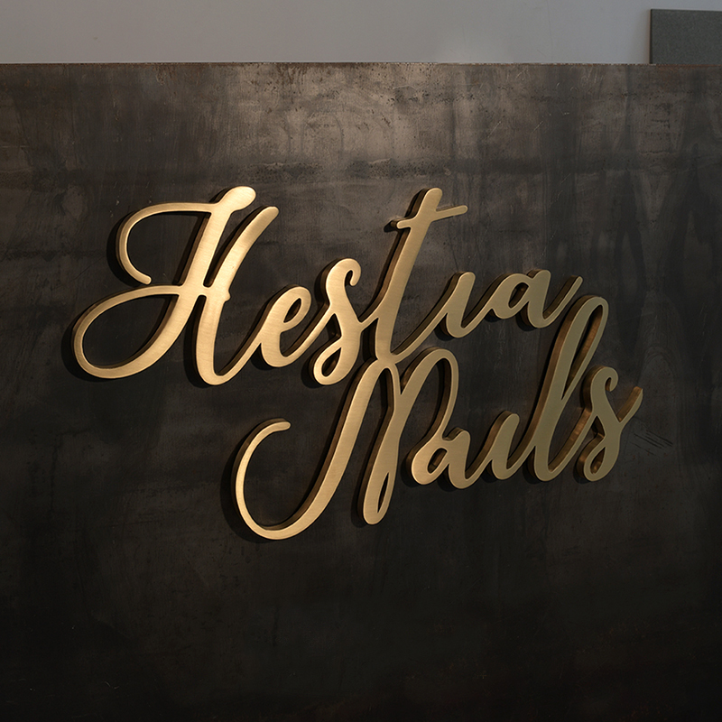 Outdoor Metal Logo Signs Durable Round Printed Plaques for Art Gallery Engrave Plate