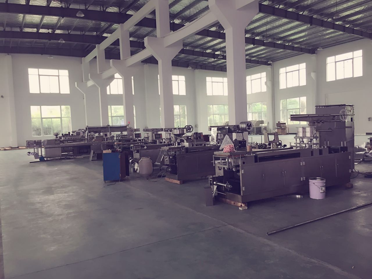 380V / 220V Lipstick Tablet Blister Packing Machine for Daily Living Equipment