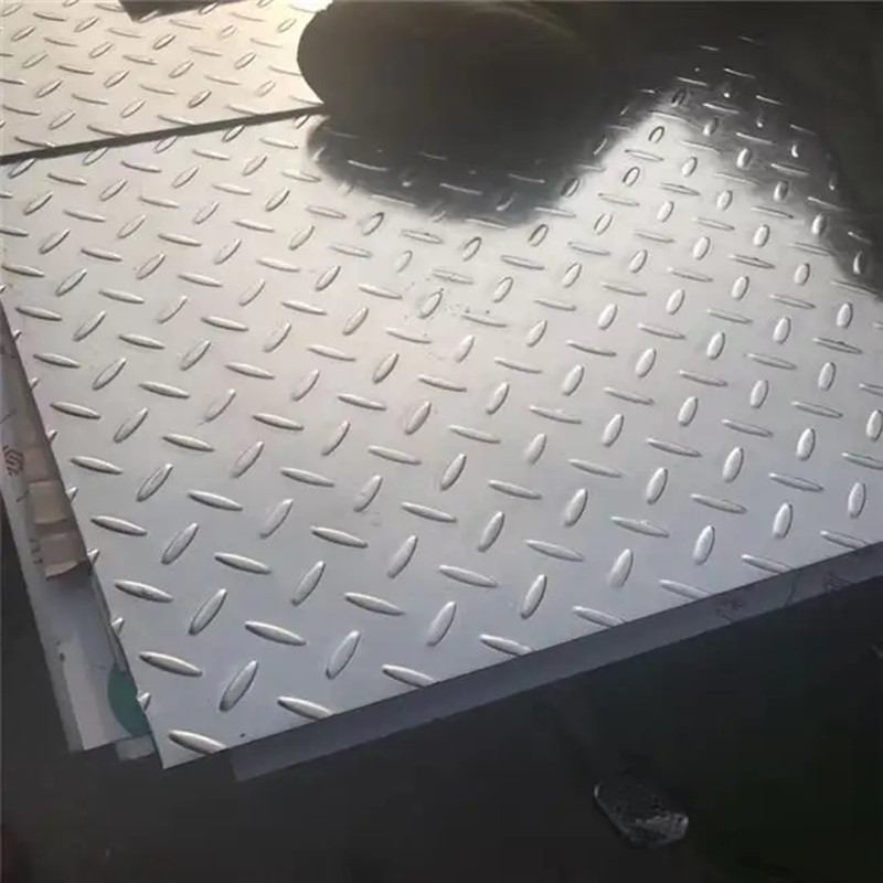 Cold Rolled Checkered Stainless Steel Sheet Anti Skid Steel Plate