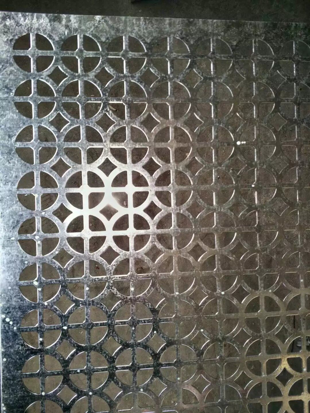Decorative Perforated Metal Mesh Lowes 0.1-0.8mm Thickness Small Round Hole